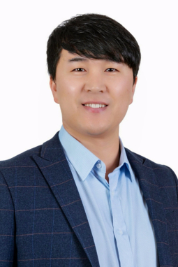 Terry Wang - Business Services Accountant